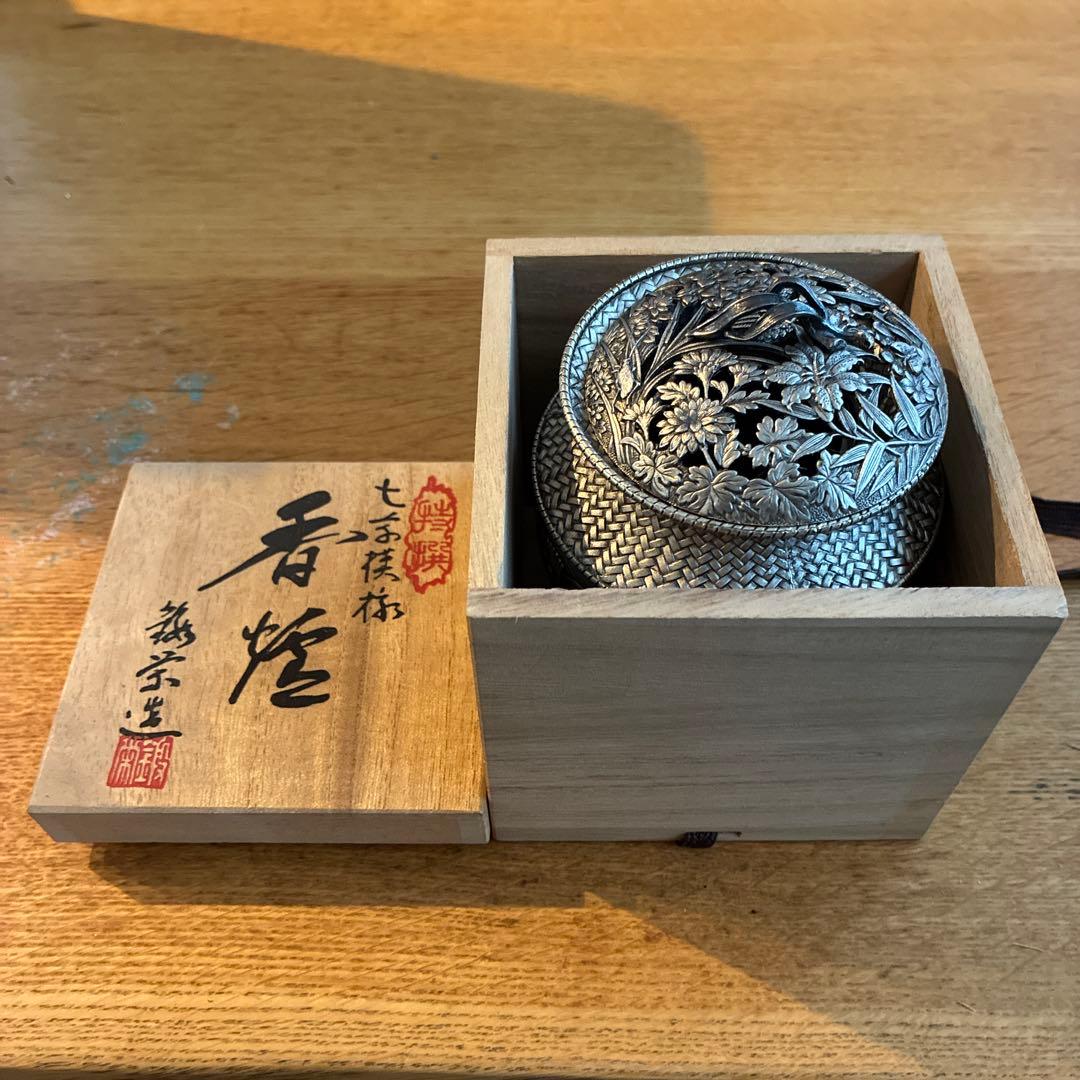 銀製 香炉 花模様目立った傷や汚れなし KANDAIZUMI_COM
