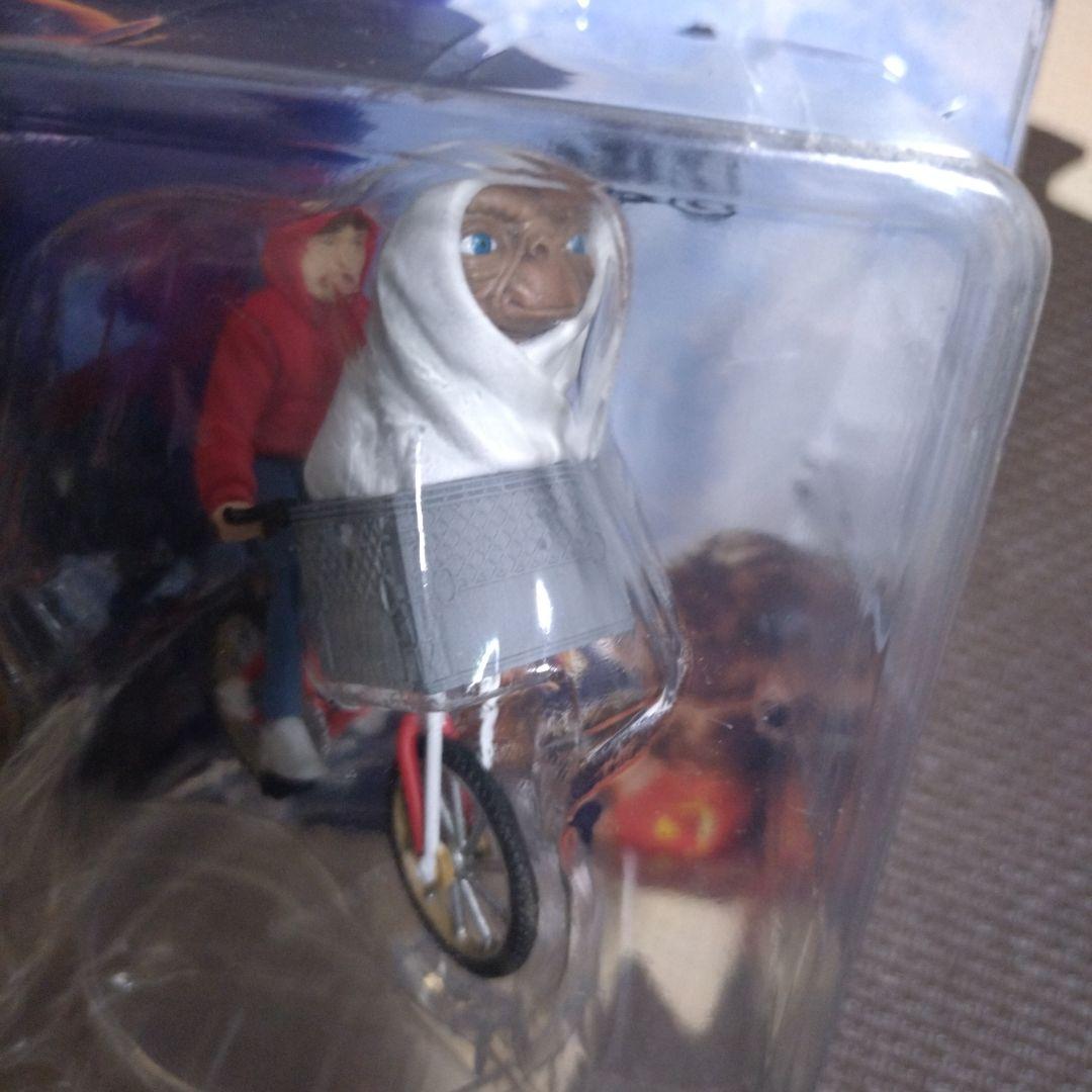 ET フィギュア