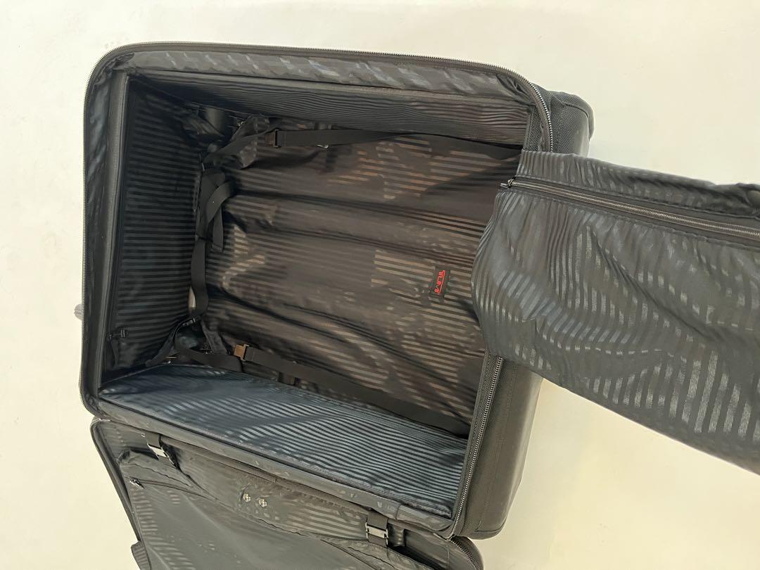 TUMI キャリーバッグ　旅行バッグ　大