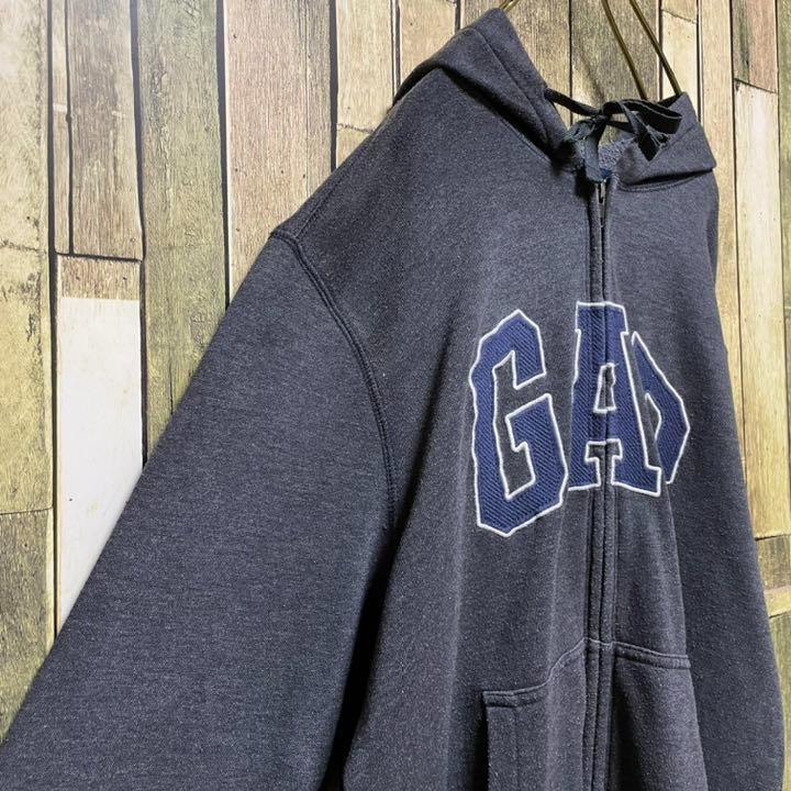 《激レア》GAP ギャップ 黒☆パーカー M 刺繍 ビッグロゴ 《激レア》GAP ギャップ 黒☆パーカー M 刺繍 ビッグロゴ