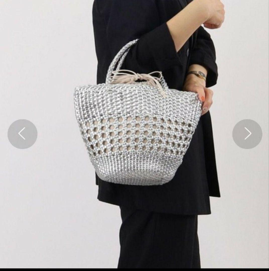 【極美品】クーコ COOCO フェイクレザーメッシュトートバッグ シルバー