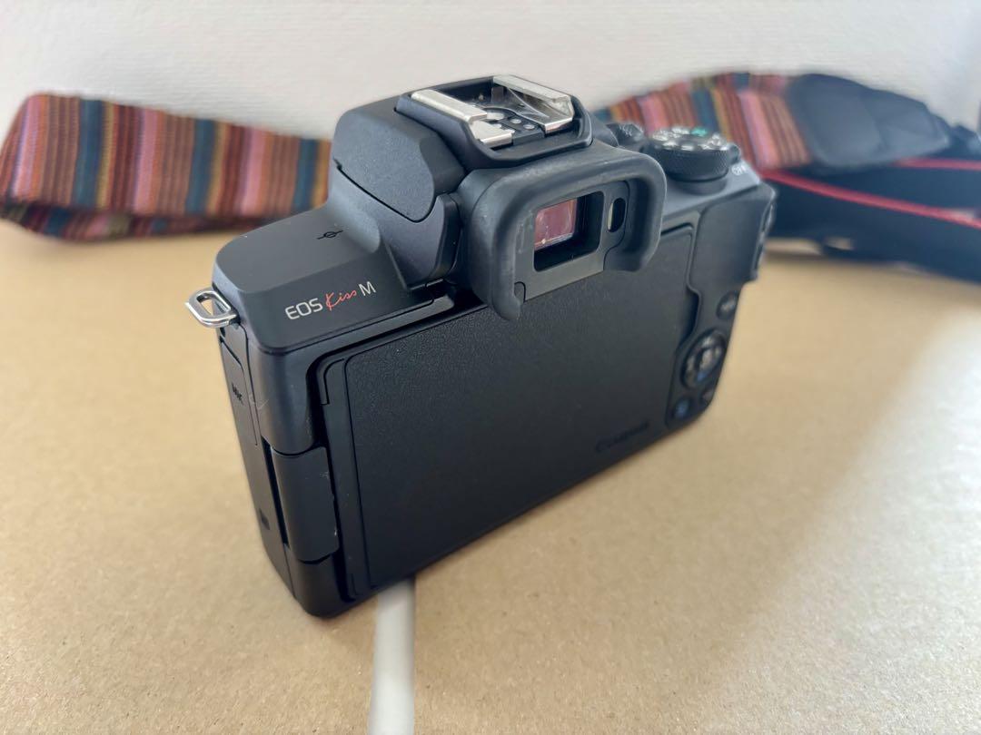 canon eos kiss m ミラーレスカメラ