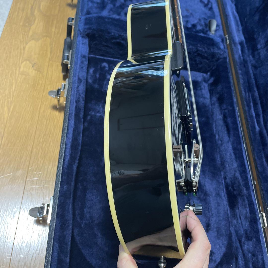 ギルド　M-85 ベースギター