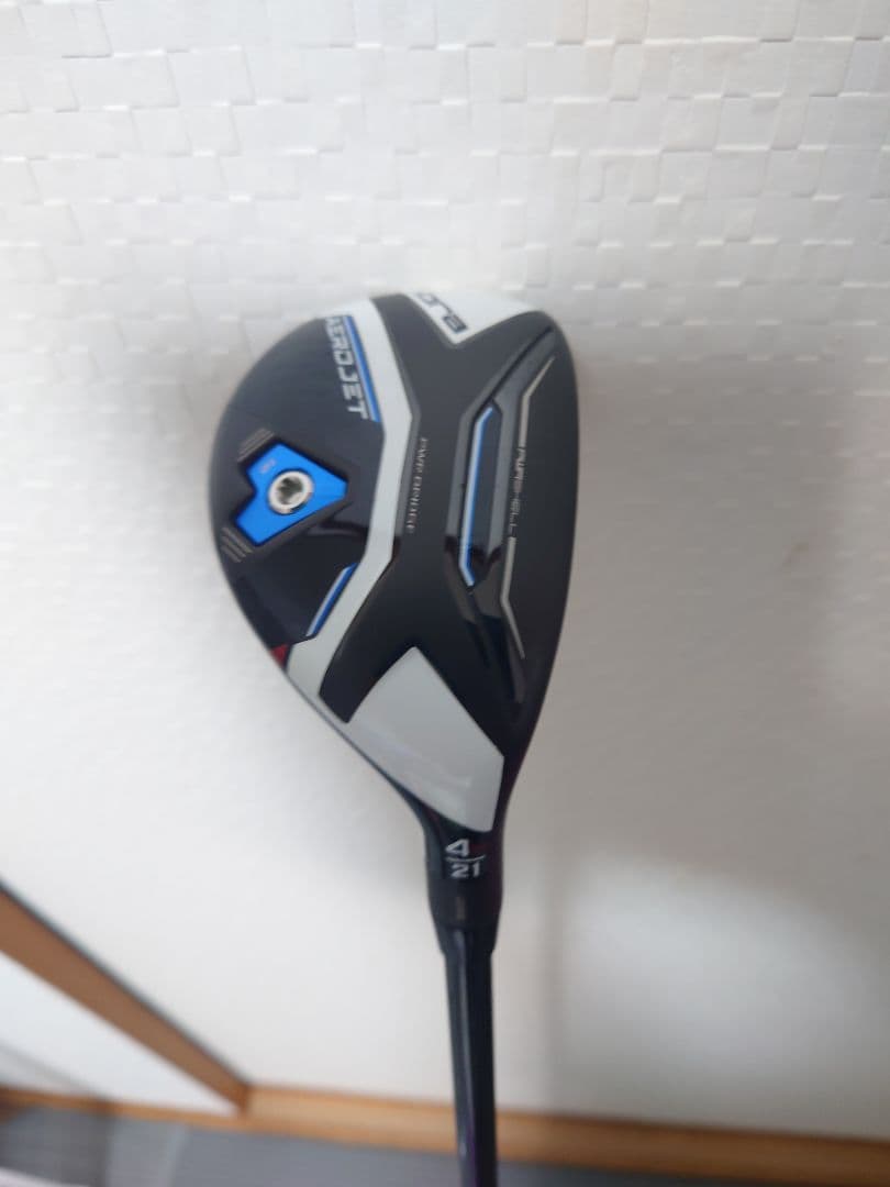 コブラ　エアロジェット４番ユーティリティクラブ