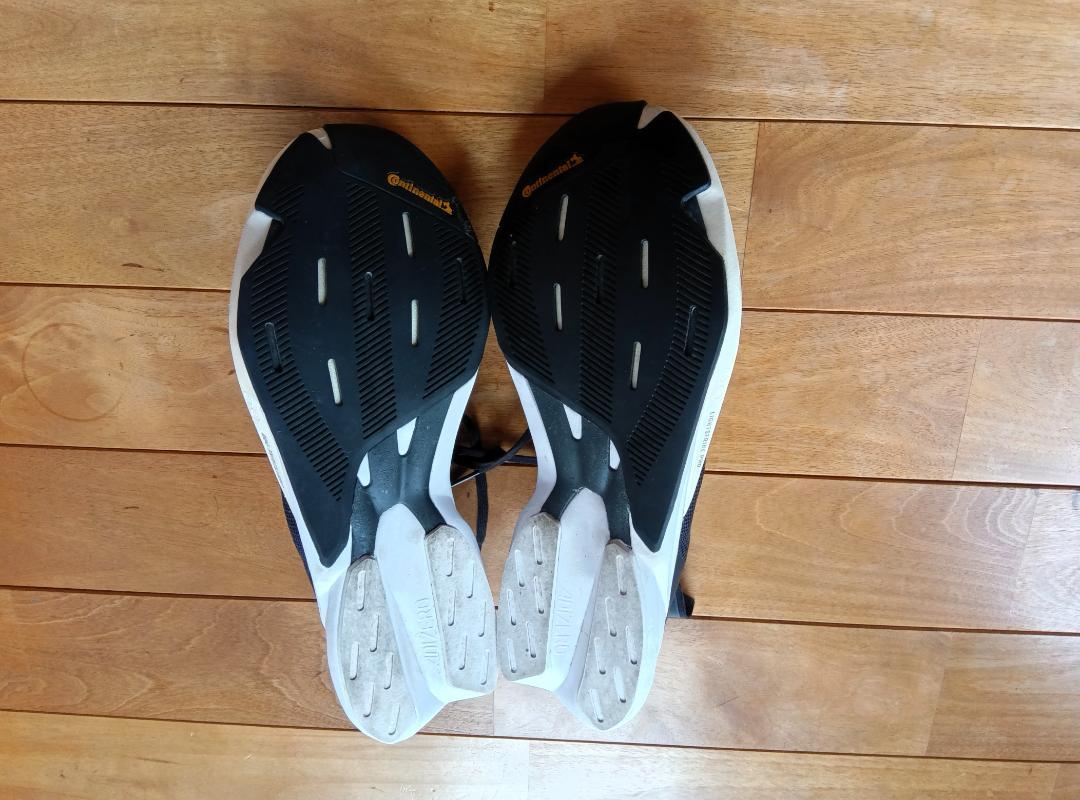 アディダス adizero japan8 27cm ランニングシューズ