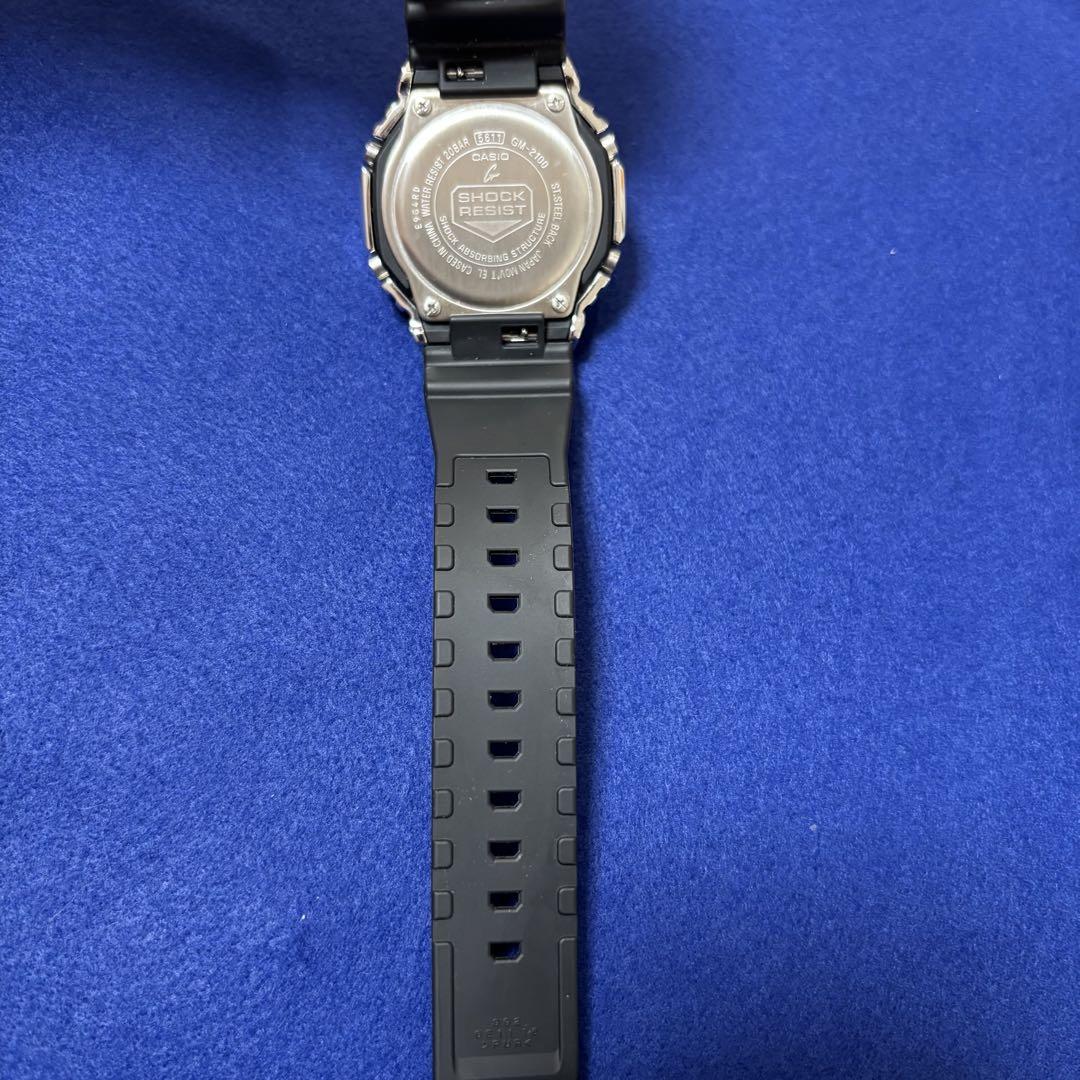 [美品］CASIO カシオ G-SHOCK ジーショックGM-2100-1AJF