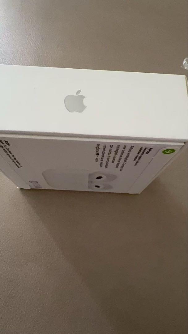 新品未開封 AirPods 第3世代 充電端子: Lightning 新品未開封 AirPods 第3世代 充電端子: Lightning - メルカリ