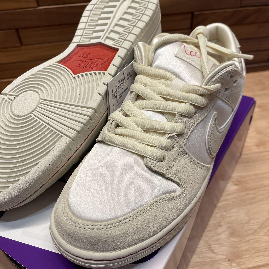 ダンクLOW COCONUT