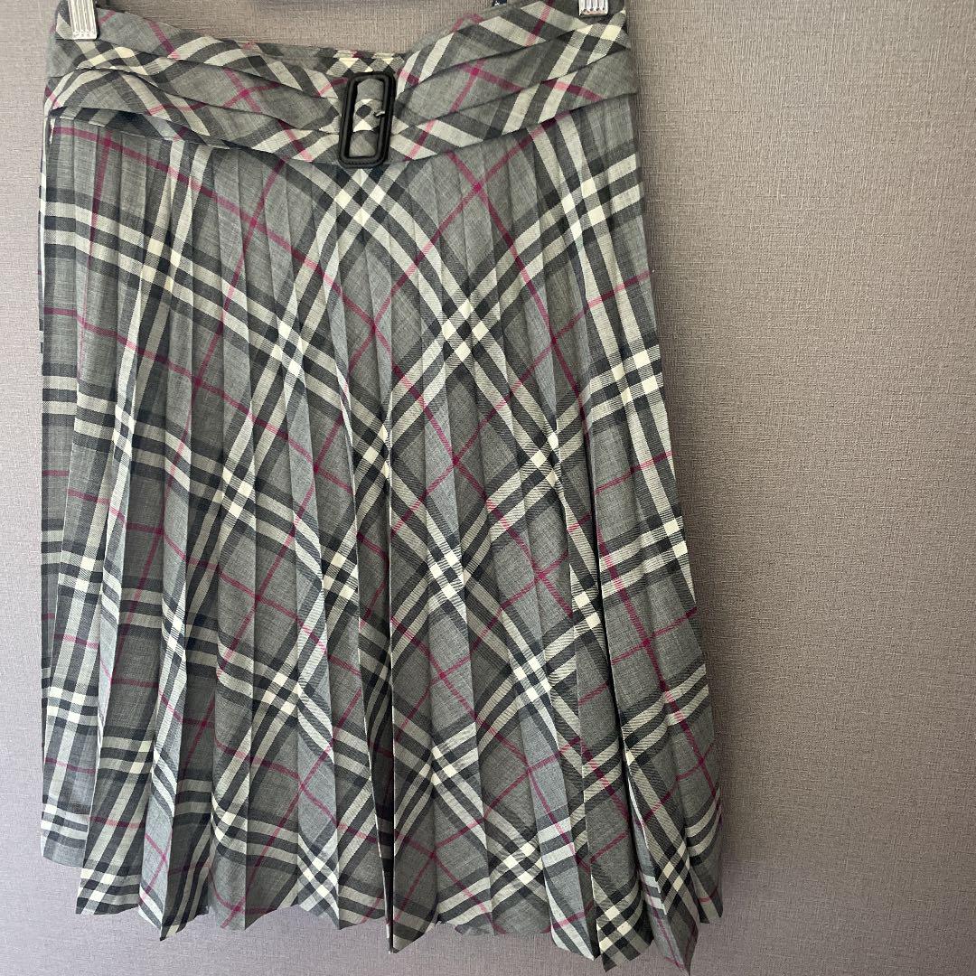 Burberry プリーツチェック柄スカート　サイズ40
