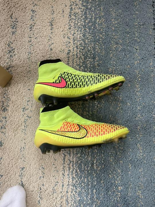NIKE ナイキ マジスタ