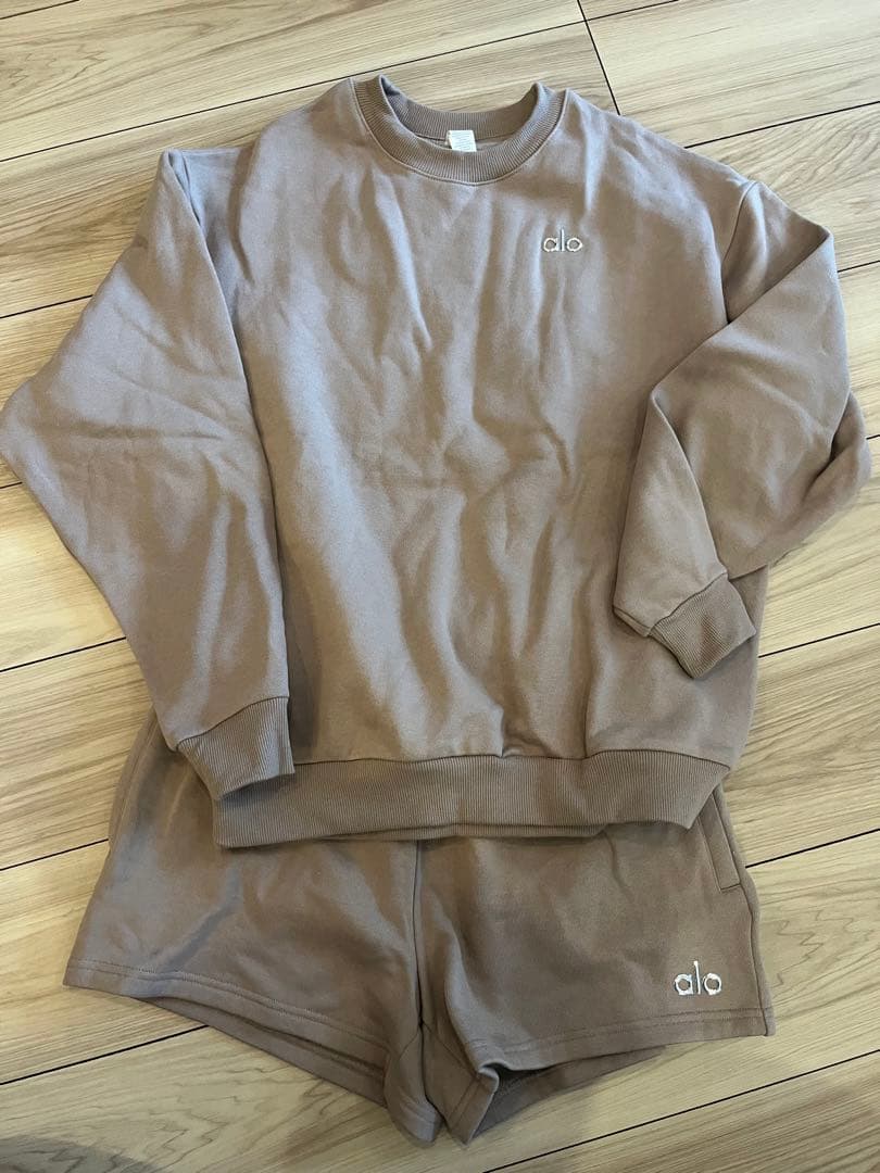 alo ベージュ スウェットセット XSXS SS ALO Yoga