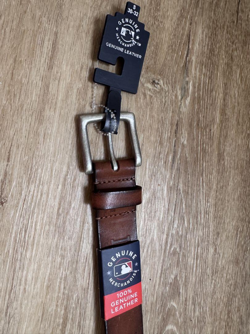 ロサンゼルス　ドジャース　本革　ベルト　30-32 米国購入　新品 ロサンゼルス ドジャース 本革 ベルト 30-32 米国購入 新品