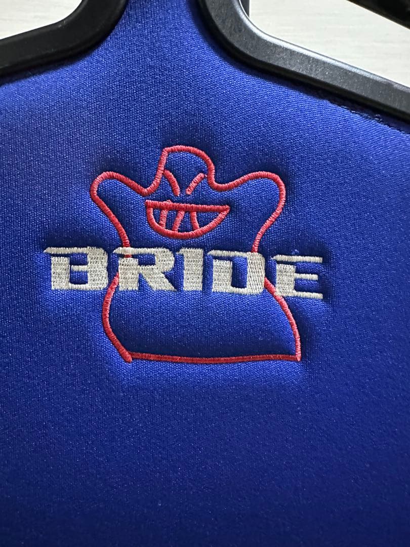 背面カバー付き傷や汚れあり