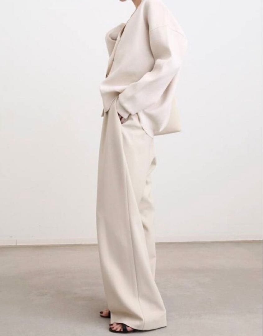 L'Appartement 2023SS Knit Vneck Cardigan L'Appartement 2023SS Knit Vneck Cardigan