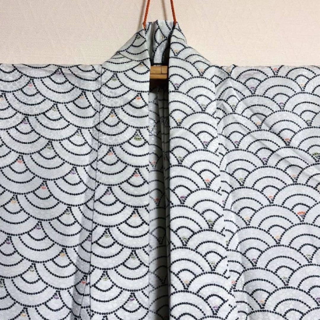 【洗える着物】 青海波紋様に扇模様 着物 単衣 バチ衿 身丈約155cm 洗える着物】 青海波紋様に扇模様 着物 単衣 バチ衿 身丈約155cm
