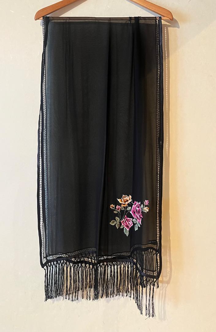 【2025正規激安】 黒の花柄刺繍ワンピースとショールセット ワンピース