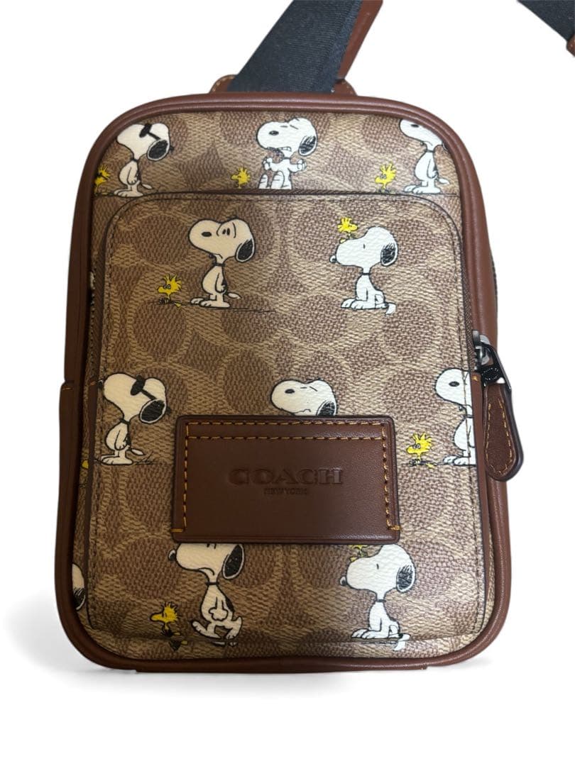 新品 COACH ピーナッツ スヌーピー レーサースリングバッグ 新品 COACH ピーナッツ スヌーピー レーサースリングバッグ