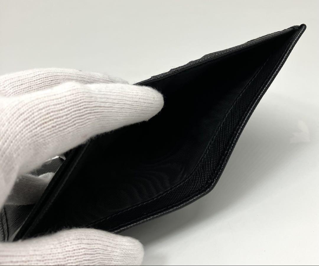 ⭐️ 美品 プラダ サフィアーノ トライアングル 二つ折り財布 ブラック 鑑定済