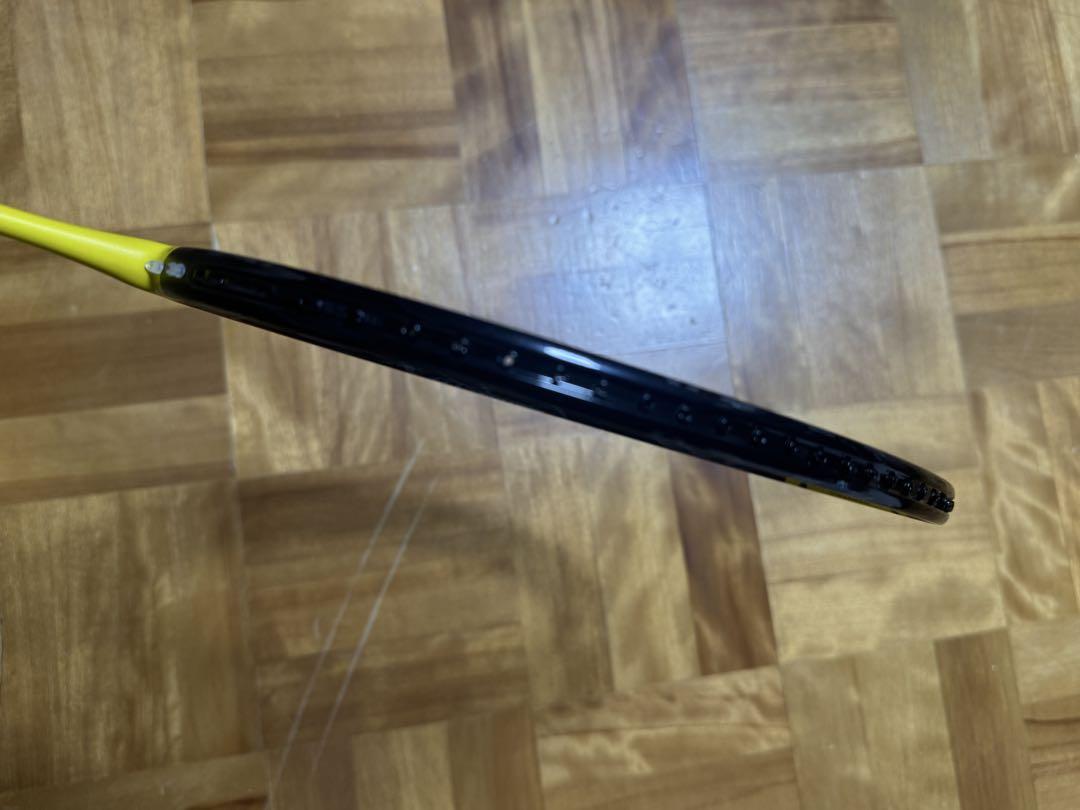 4UG5 2本　ナノフレア1000Z ヨネックス　バドミントン　YONEX
