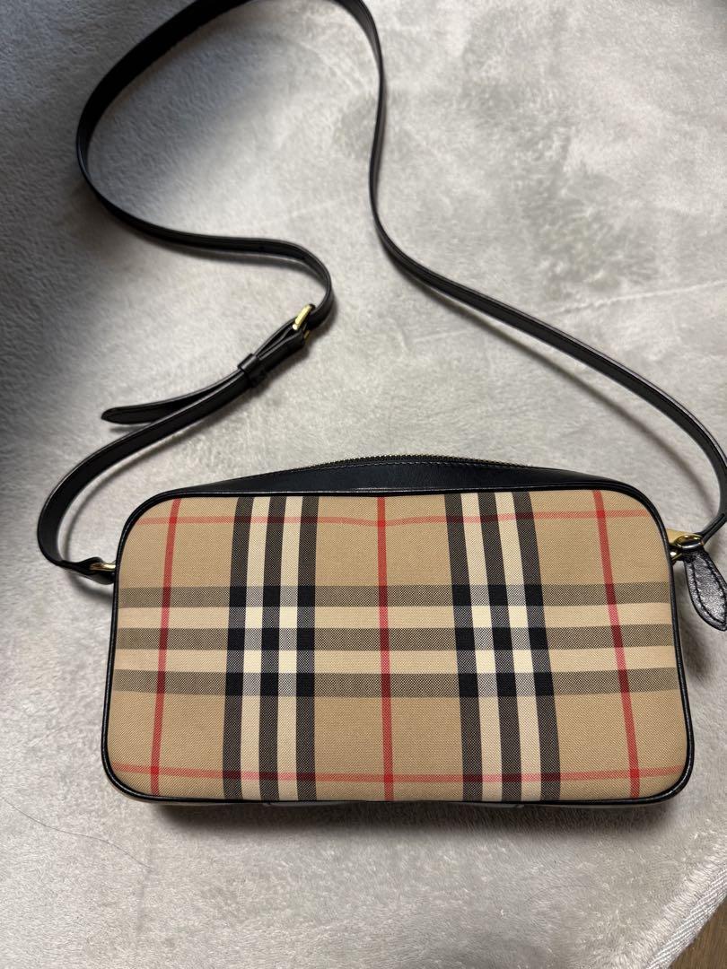 Burberry チェック柄ショルダーバッグ