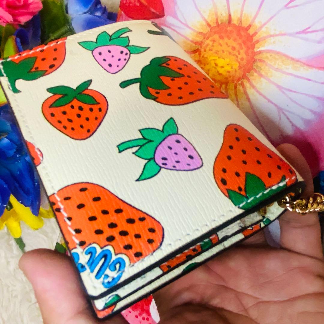 箱付き✨未使用✨GUCCI✨グッチ✨財布✨チェーンウォレット✨イチゴ✨本革✨レア