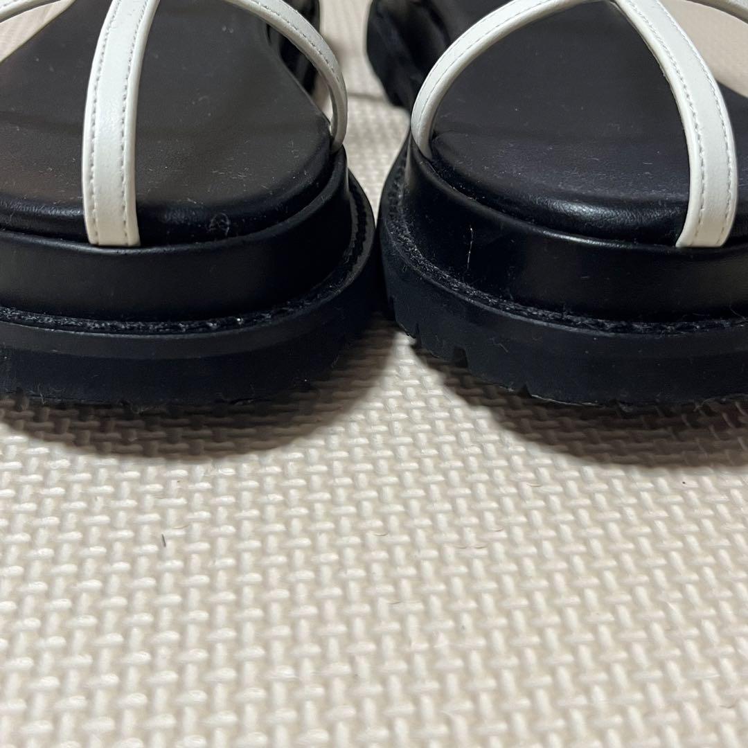 hewn　ヒューン　T-strap w-soled サンダル　白　36