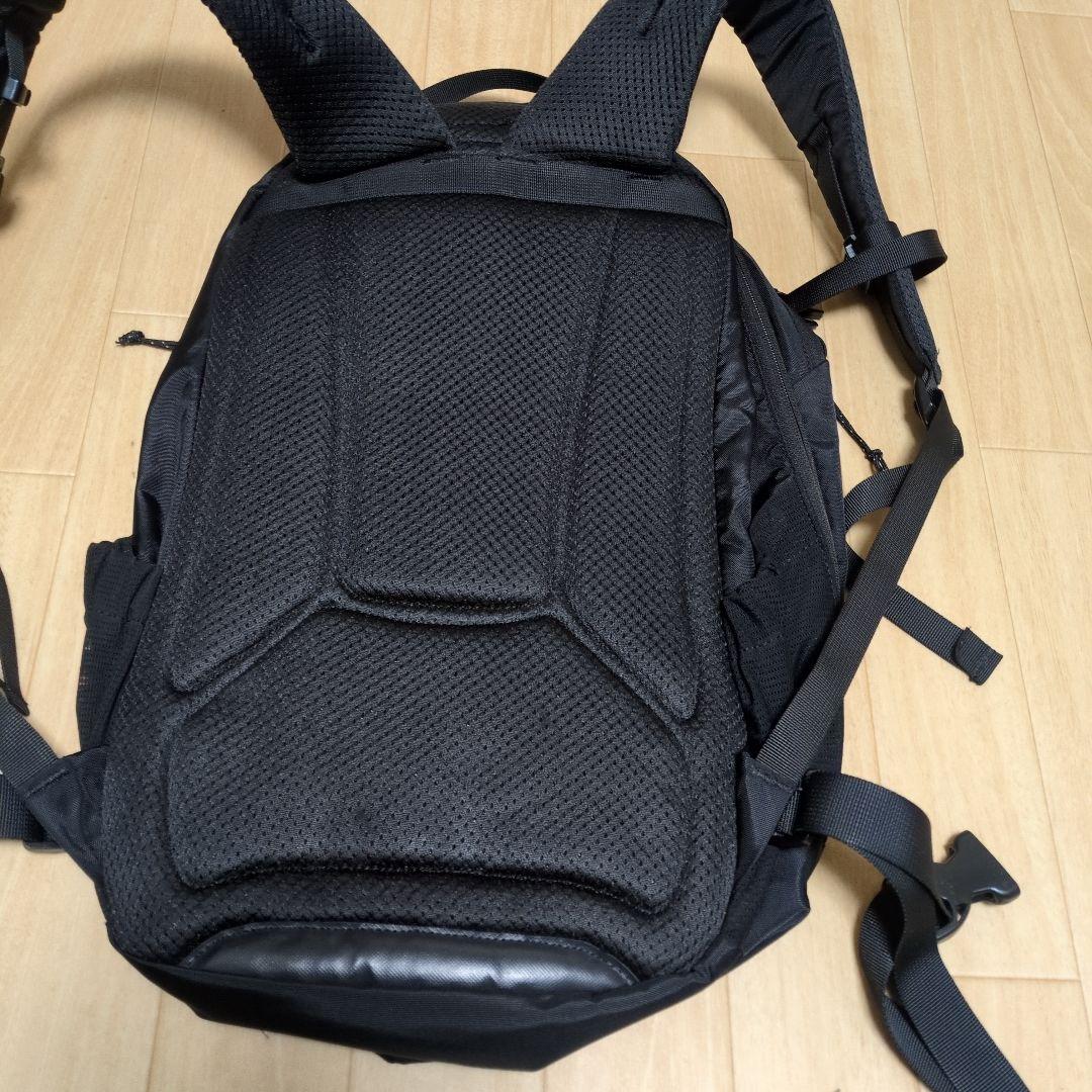 専用　美品 アークテリクス 廃盤モデル mantis 26 マンティス ブラック