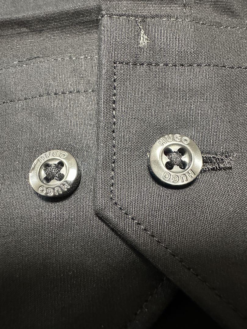 HUGO 黒 長袖シャツ Size XL