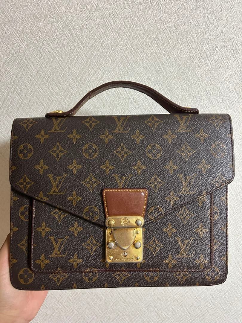 Louis Vuitton モノグラム クラッチバッグ