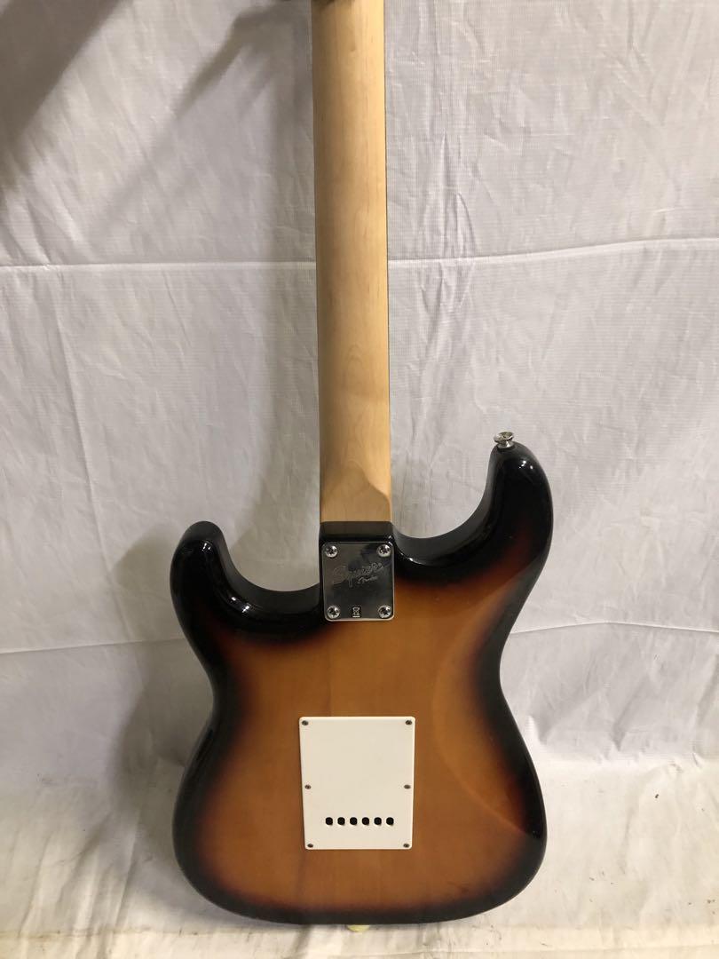 Squier Fender フェンダー エレキギター