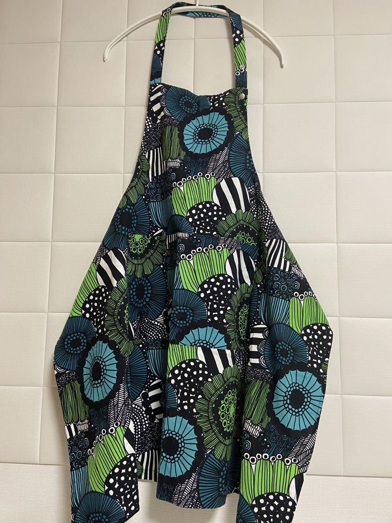 marimekko  エプロンSIIRTOLAPUUTARHA