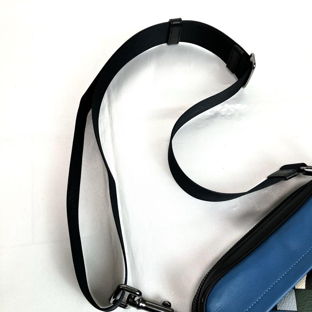 【近年モデル】COACH ボディバッグ　1976 ショルダーバッグ　PVC