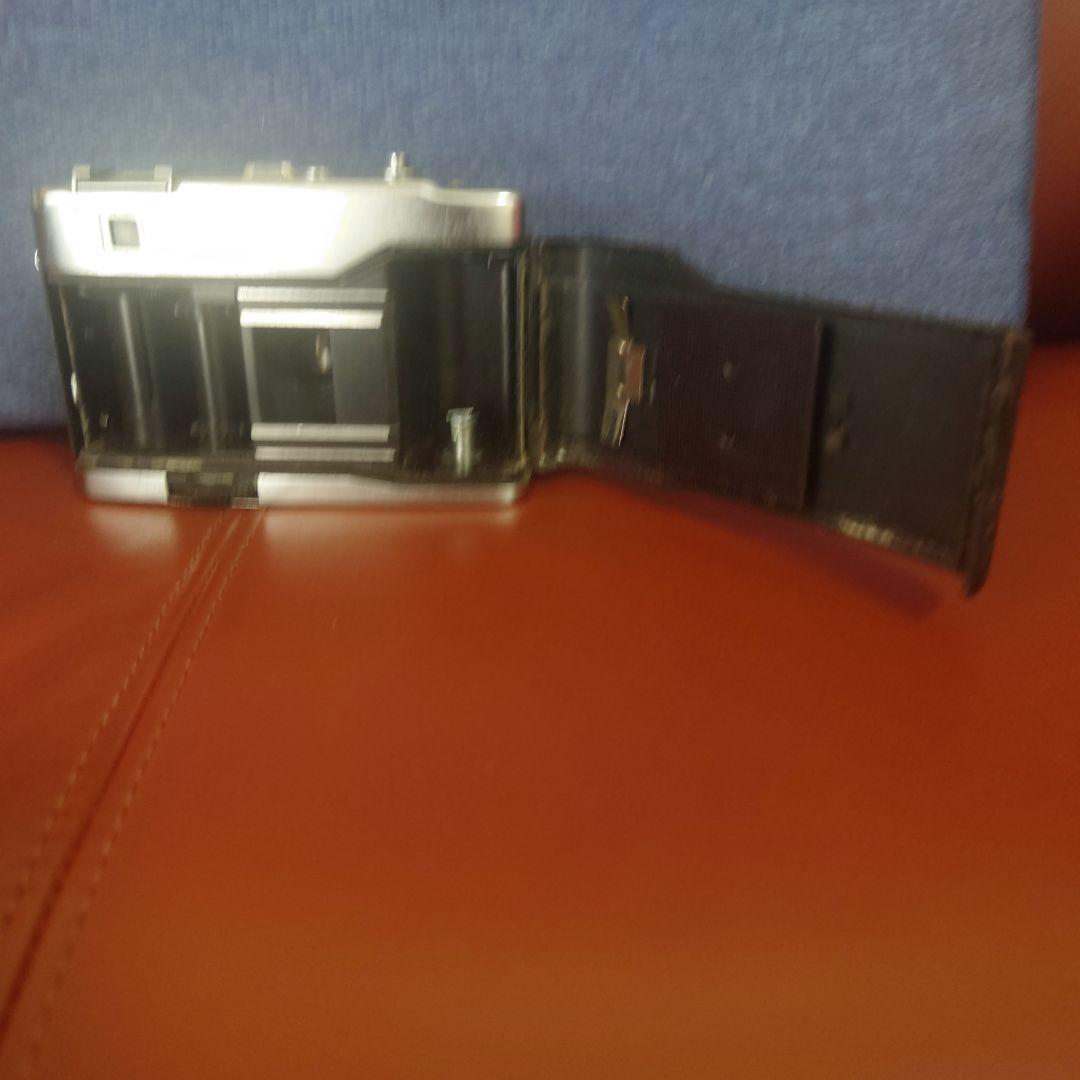 カメラ、カバー付 カメラ、カバー付