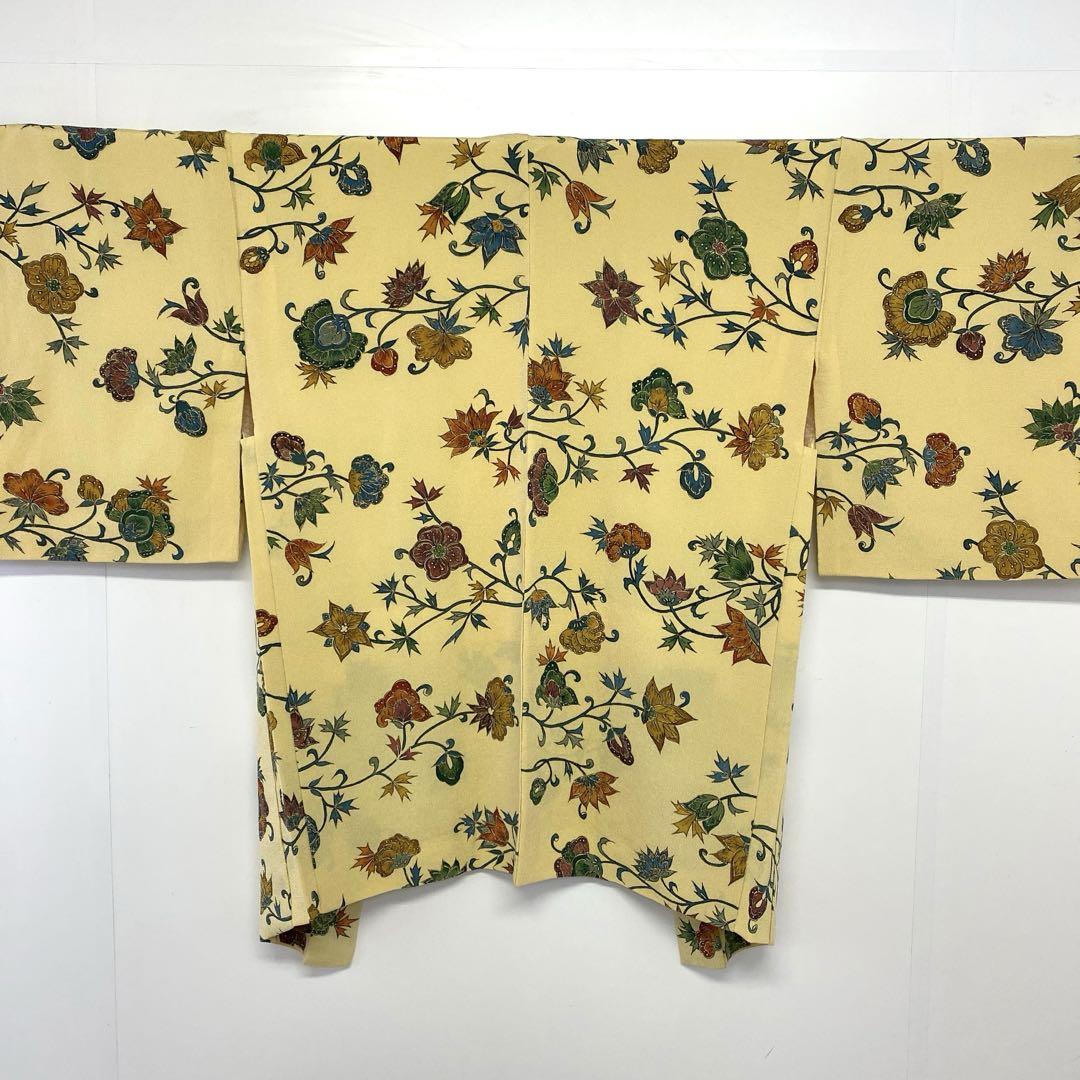 【和】15906o 羽織り　枝花文様　縮緬　羽織紐付き　着物