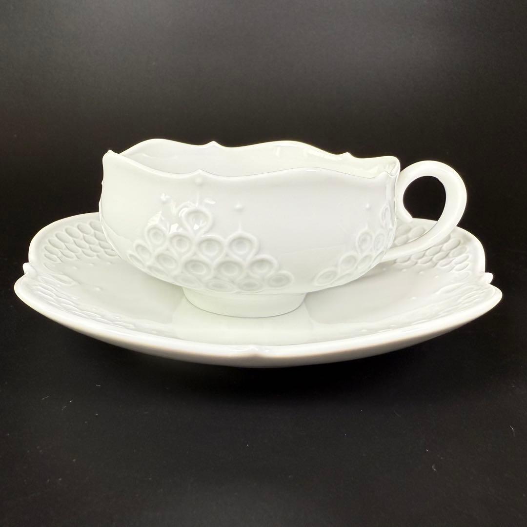 新品 マイセン ホワイトレリーフのティーカップ&ソーサー1客、1級品 新品 マイセン ホワイトレリーフのティーカップ&ソーサー1客、1級品