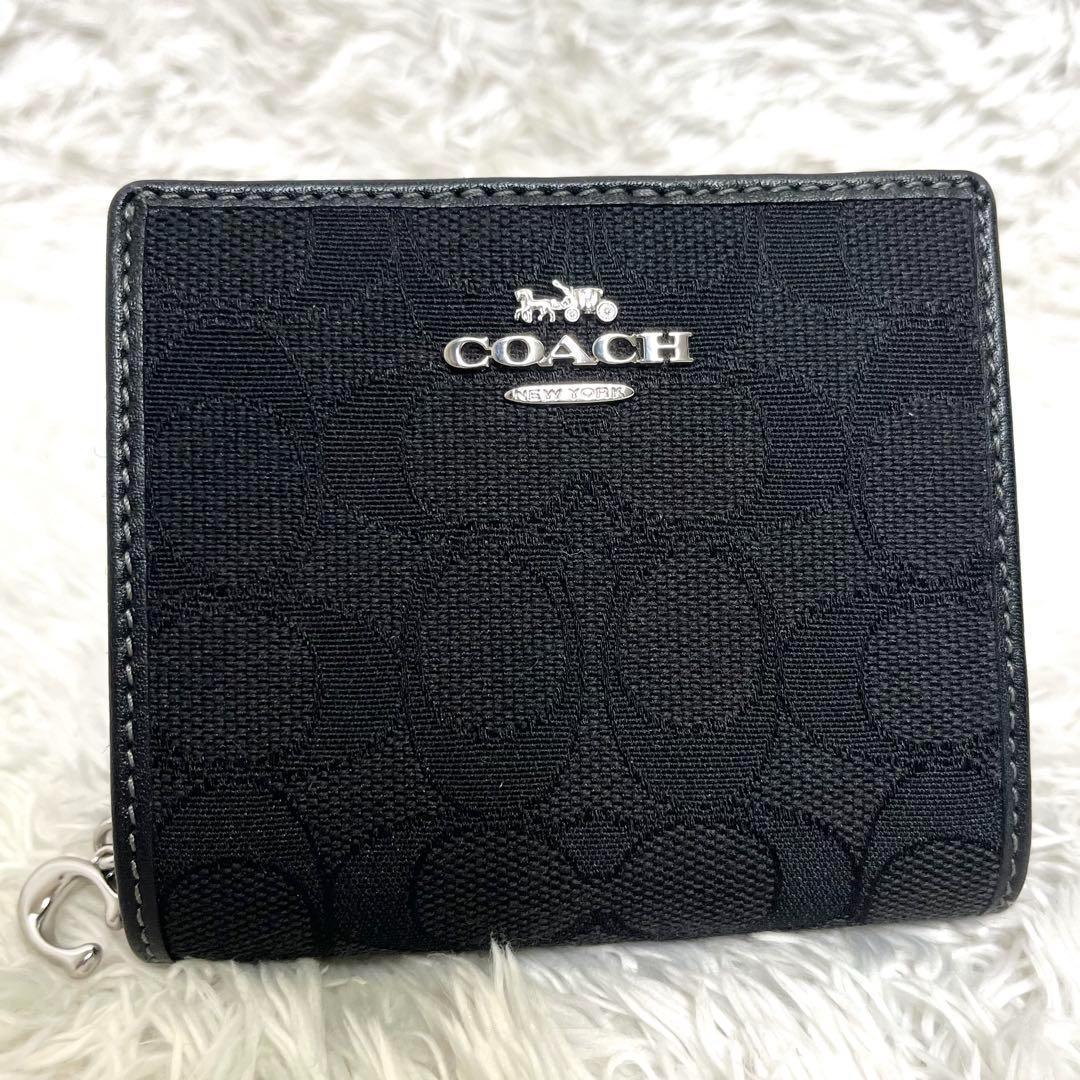 未使用級 coach シグネチャー 二つ折り ラウンドファスナー