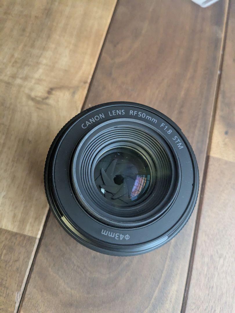 美品　Canon RF 50mm F1.8 STM レンズ　保護フィルター付