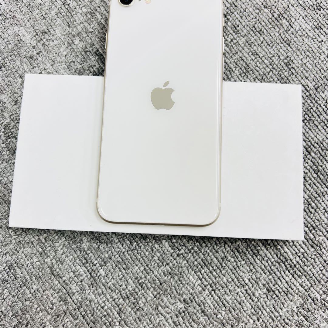 Apple iPhone SE 第3世代 256GB ホワイトSIMフリー 画像5