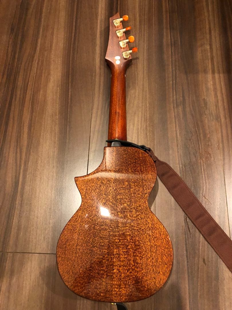 美品 enya コンサートウクレレ EUC-M6