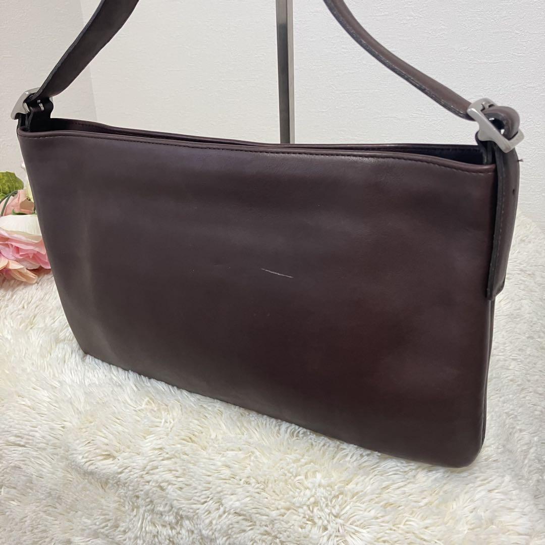 OLD COACH ✨ダークブラウン ワン ショルダーバッグ OLD COACH ✨ダークブラウン ワン ショルダーバッグ - メルカリ