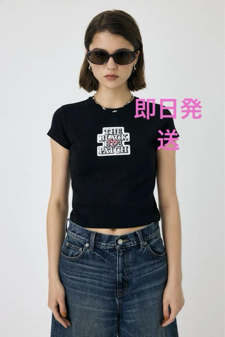 MOUSSYBEP OG ラインストーン BABY TEE ブラック - メルカリ