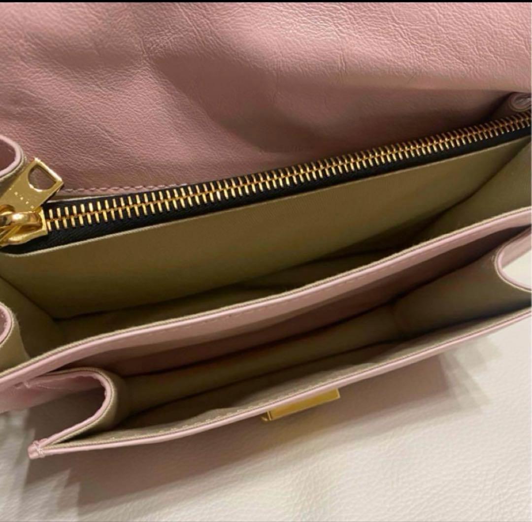 美品　MARNI バッグ