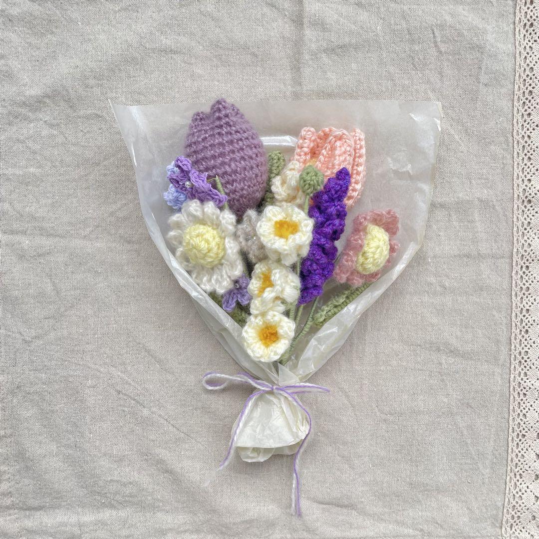 【まめだ】 枯れない花束　ハンドメイドお花のブーケ　毛糸の花束　紫色深赤色 まめだ様専用】 枯れない花束 ハンドメイドお花のブーケ 毛糸の