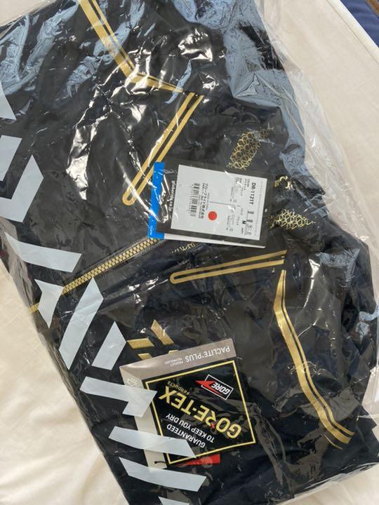 DR-1121Tトーナメント ゴアテックスレインスーツMサイズ新品未使用 www ...