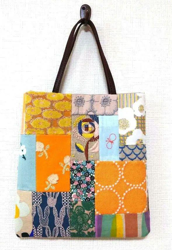 ハンドメイド パッチワーク がま口バッグ クラッチ ベージュ系 ミナペルホネン ハンドメイド パッチワーク がま口 バッグ クラッチ ベージュ系