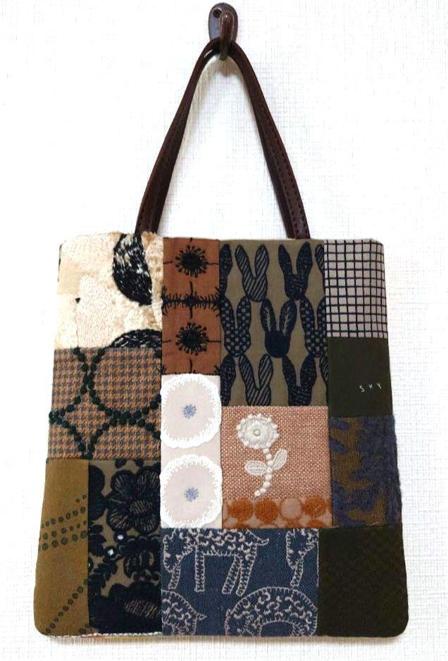 ミナペルホネントートバッグ　　　　　両面パッチワークハンドメイド mina perhonen - ミナペルホネン 両面パッチワークとdopで作った