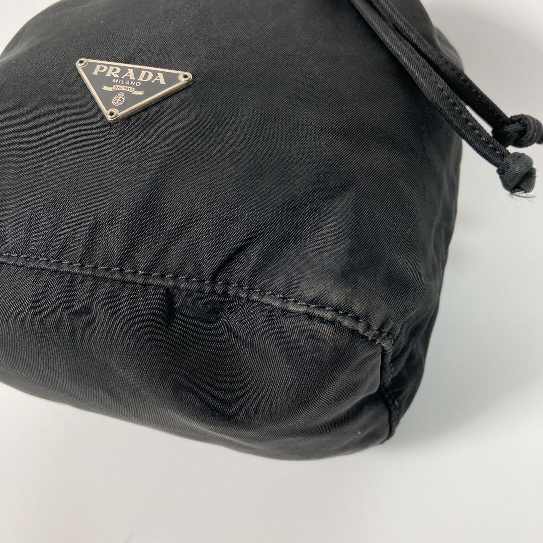 PRADA プラダ 巾着 バッグ ミニポーチ 三角ロゴ ブラック PRADA(プラダ) / 巾着ポーチ/三角ロゴプレート/ブラック | 中古