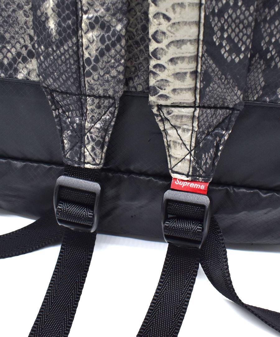 バッグ 18SS Supreme Snake Flyweight Daypack