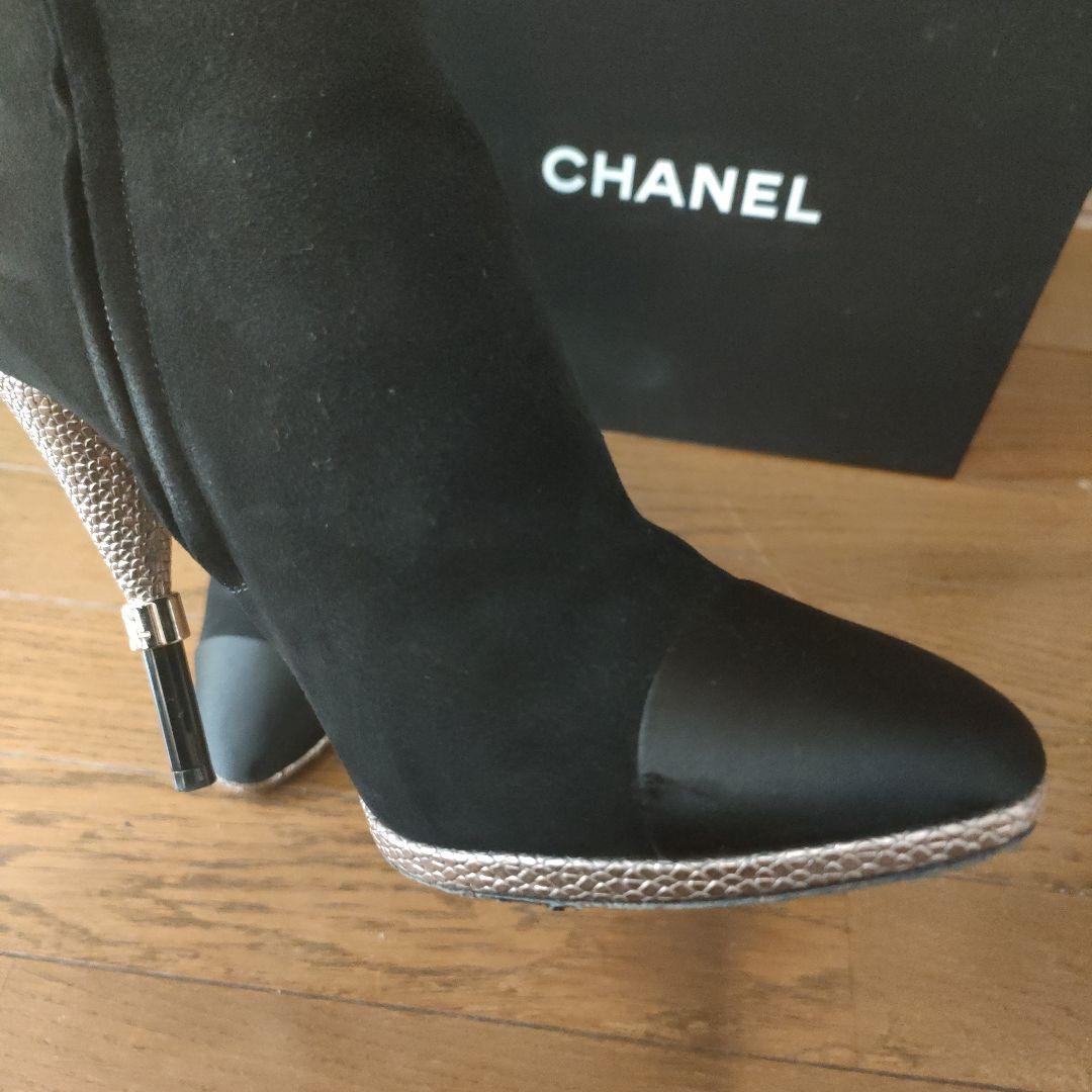 CHANEL 黒 スエード サイドゴアブーツ 高ヒール