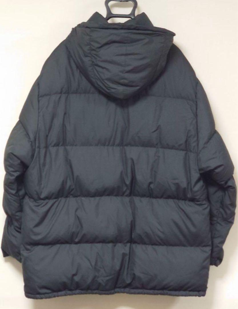 MONCLER PARISブラック ダウンジャケット